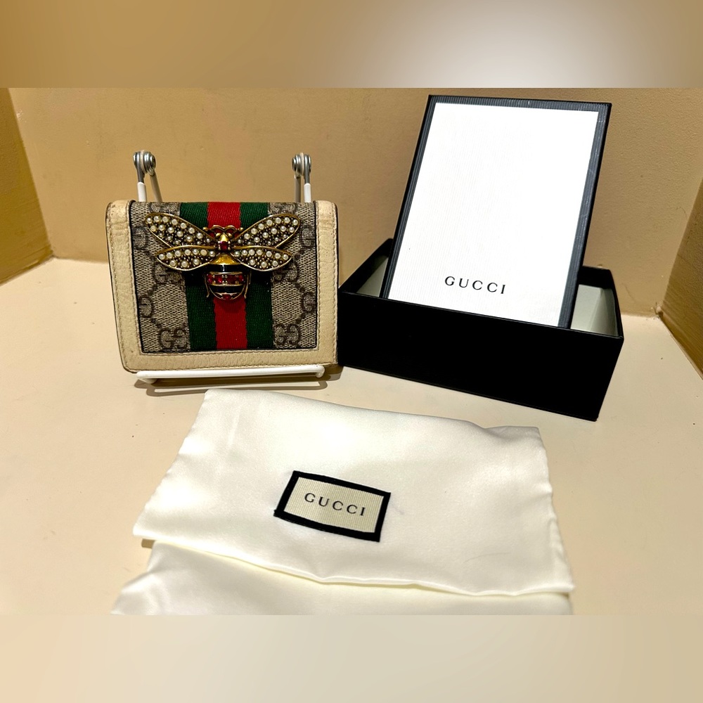 Gucci Cream Queen Margaret GG Coated Leather Compact Wallet W/Box and Dustbag